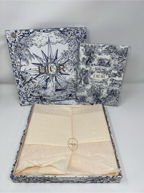 Christian Dior Toile de Jouy motif notebook with Toile Gift Box Gold Logo NWT